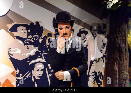 AMSTERDAM, PAESI BASSI - Ott 26, 2016: Sir Charles Spencer Charlie Chaplin, un inglese un attore comico, regista, il museo delle cere di Madame Tussauds di Amsterdam Foto Stock