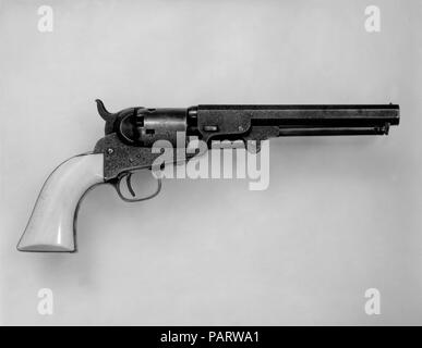 Modello Colt 1849 Pocket Revolver a percussione, n. di serie 81015. Cultura: American, Hartford, Connecticut. Dimensioni: L. della canna 6. (15,24 cm); Cal. .32 in. (8 mm). Incisore: Gustave giovani (American (nato Prussia), 1827-1895 Springfield, Massachusetts). Produttore: Samuel Colt (American di Hartford, nel Connecticut, 1814-1862). Data: ca. 1853. Samuel Colt ha presentato questo revolver al colonnello Thomas H. Seymour (1807-1868), il governatore del Connecticut e l ambasciatore degli Stati Uniti verso la Russia. Museo: Metropolitan Museum of Art di New York, Stati Uniti d'America. Foto Stock