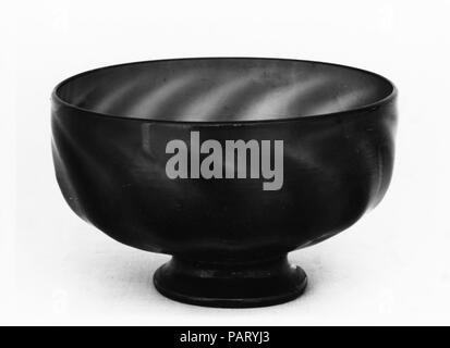 Ciotola. Cultura: American. Dimensioni: H. 2 3/4 in. (7 cm); Diam. 4 1/2 in. (11,4 cm). Data: 1780-1820. Museo: Metropolitan Museum of Art di New York, Stati Uniti d'America. Foto Stock
