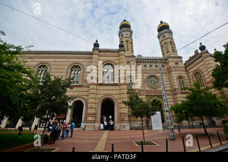 Alla Sinagoga di via Dohany, Budapest, Ungheria Foto Stock