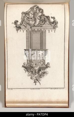 Design per un pulpito, piastra 2 da un Untitled serie di disegni e modelli di pulpito. Artista: Carl Pier (tedesco, attivo Augsburg, ca. 1750). Dimensioni: complessivo: 8 7/16 × 13 3/4 in. (21,5 × 35 cm). Editore: Martin Engelbrecht (tedesco, Augsburg 1684-1756 Augusta). Data: stampato ca. 1750-56. Ornamento con la stampa di un disegno per un pulpito di sospensione illustrato in elevazione frontale. Il pulpito è caratterizzato da un baldacchino di rocaille ornamenti coperti dai panneggi trattenuto da 5 putti. Questa stampa è legato in un album contenente 27 serie con un totale di 122 stampe di ornamento dal fondo del prominente pub di Augusta Foto Stock