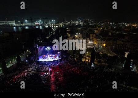 Cartagena, Spagna. Il 24 luglio, 2018. American Jazz cantante, Gregory Porter, durante la sua performance a La Mar de Musicas Festival. © ABEL F. ROS/Alamy Live News Foto Stock