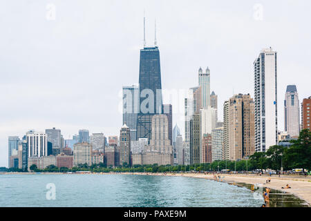 La skyline di Chicago dal North Avenue Beach Foto Stock