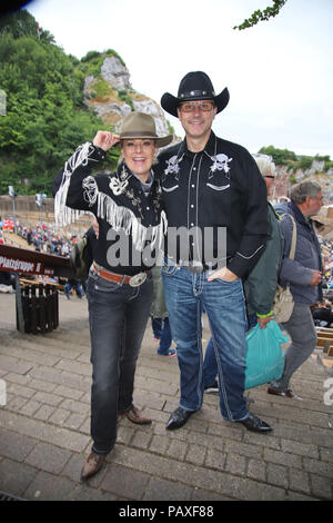 Premiere di Karl May Festspiele a Kalkfelsen, Bad Segeberg offre: Tanja Schumann mit Ehemann Stefan Burmeister dove: Amburgo, Germania Quando: 23 giu 2018 Credit: Becher/WENN.com Foto Stock