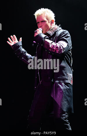 HOLLYWOOD FL - 21 settembre: Billy Idol del Billy Idol band suona al Hard Rock Live presso il Seminole Hard Rock Casino e il 21 settembre 2015 in Hollywood Florida Persone: Billy Idol Foto Stock