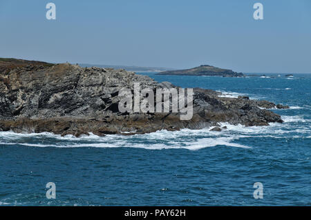 Pessegueiro Isola, rocce e dirupi in Porto Covo. Alentejo, Portogallo Foto Stock