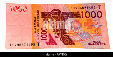 1000 Franco CFA bank nota. Franco CFA è utilizzato in 14 paesi africani. Foto Stock