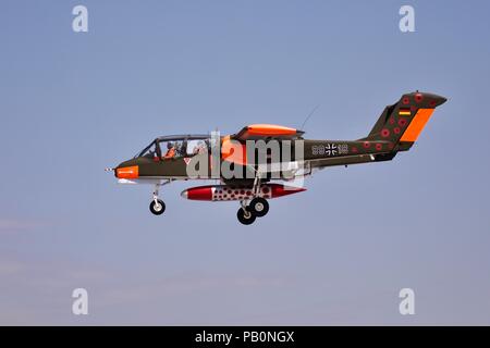 North American Rockwell OV-10 Bronco arrivando al 2018 Royal International Air Tattoo Foto Stock