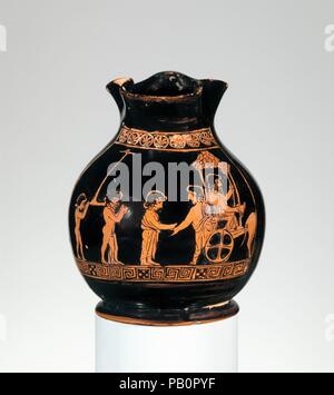 Oinochoe di terracotta: chous (caraffa). Cultura: greco, soffitta. Dimensioni: H. 2 15/16 in. (7.5 cm). Data: seconda metà del V secolo A.C. Bambini che giocano al, o parodying, una processione Dionysiac. Museo: Metropolitan Museum of Art di New York, Stati Uniti d'America. Foto Stock