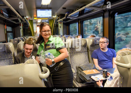 Leo Express, una privata ferrovia ceca e bus operator, inizierà ad operare sulla linea ferroviaria da Praga a Cracovia in Polonia, come del 20 luglio (foto), wit Foto Stock