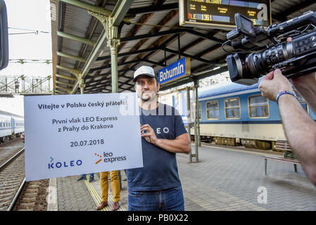 Leo Express, una privata ferrovia ceca e bus operator, inizierà ad operare sulla linea ferroviaria da Praga a Cracovia in Polonia, come del 20 luglio (sull'phot Foto Stock