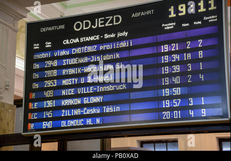 Leo Express, una privata ferrovia ceca e bus operator, inizierà ad operare sulla linea ferroviaria da Praga a Cracovia in Polonia, come del 20 luglio (sull'phot Foto Stock