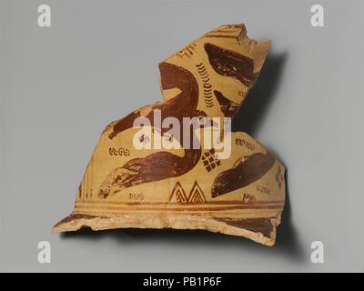 Collo frammentario-anfora (JAR). Cultura: greco, Protoattic. Dimensioni: b.: 11 1/8 × 12 1/8 × 5/8 in. (28,3 × 30,8 × 1,6 cm) c,d, uniti: 9 × 10 × 1/2 in. (22,9 × 25,4 × 1,3 cm) .a: 5 9/16 x 5 1/8 in. (14,1 × 13,1 cm) .e: 5 1/8 × 4 7/8 × 1/2 in. (13,1 × 12,3 × 1,3 cm) .f: 3 1/2 × 4 15/16 × 5/8 in. (8,8 × 12,5 × 1,6 cm) .g: 2 1/16 × 3 × 3/4 9/16 in. (5,3 × 9,5 × 1,5 cm) .h: 5 5/16 × 11 3/4 × 1/2 in. (13,5 × 29,8 × 1,3 cm) .i: 11 1/4 × 8 × 1/2 7/16 in. (28,6 × 21,6 × 1,2 cm) .k: 9 3/4 × 6 × 5/16 7/16 in. (24,8 × 16 × 1,2 cm) .l: 2 1/4 × 2 7/16 x 3/8 in. (5,8 × 6,3 × 1 cm) .m: 3 15/16 Foto Stock