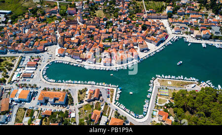 Vista aerea della Città Vecchia di Stari Grad, Isola di Hvar, Croazia Foto Stock