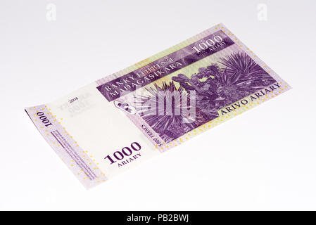 1000' ariary malgascio nota banca del Madagascar. Ariary malgascio è la valuta nazionale del Madagascar Foto Stock