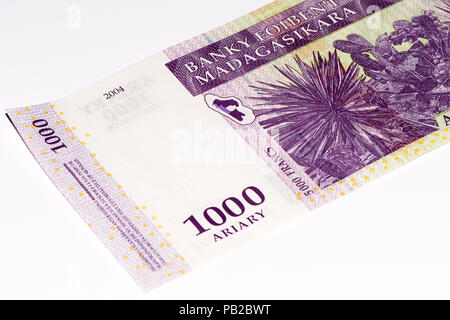 1000' ariary malgascio nota banca del Madagascar. Ariary malgascio è la valuta nazionale del Madagascar Foto Stock