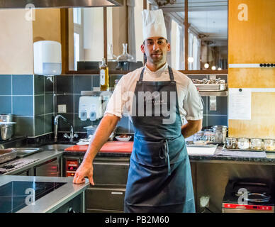 Kitchenchef Laszlo Papdi Hotel Lenkerhof, Lenk, Svizzera Foto Stock
