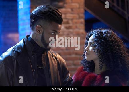 Data di rilascio: giugno 13, 2018 Titolo: Superfly STUDIO: Sony Pictures Regista: Direttore X. trama: Con il pensionamento sulla sua mente, la riuscita di un giovane spacciatore imposta un ultimo lavoro di grandi dimensioni, mentre si occupano di grilletto facile i colleghi e la polizia. STARRING: TREVOR JACKSON come sacerdote Youngblood, LEX SCOTT DAVIS come la Georgia. (Credit: Samuel Goldwyn Films/Entertainment Immagini) Foto Stock