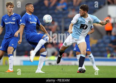 Blackburn Lancashire, Regno Unito. 26 Luglio, 2018. Richarlison di Everton durante il Pre-Season amichevole tra Blackburn Rovers e Everton a Ewood Park il 26 luglio 2018 a Blackburn, Inghilterra. Credito: Immagini di PHC/Alamy Live News Foto Stock