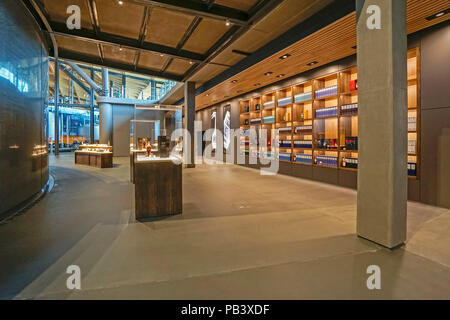 Vista interna del nuovo whisky Macallan Distillery Visitor Centre in Il Macallan Station Wagon Craigellachie vicino a Aberlour in Moray Scotland Regno Unito Foto Stock