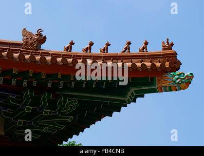 Il Po Lin monastero buddista su situato sulla Ngong Ping Plateau, l'Isola di Lantau, Hong Kong Cina Foto Stock