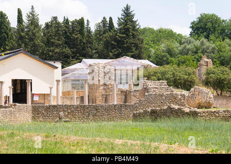 Sicilia Italia Piazza Amerina Villa Romana del Casale di lusso antica Villa Romana del patrimonio mondiale Unesco 3rd/iv secolo nel cortile di entrata pilastri Foto Stock