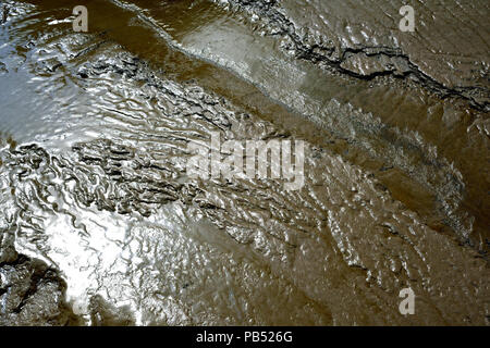 Il fango Watchet harbour con la bassa marea. Foto Stock