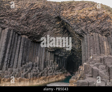 L'isola di Staffa e Fingals cave. Argyll Scozia. Foto Stock