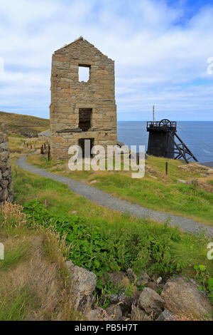 Motore della pompa di casa a levante miniera, Pendeen vicino a St appena, Sito Patrimonio Mondiale dell'UNESCO, sulla costa sud-ovest percorso, Cornwall, Inghilterra, Regno Unito. Foto Stock