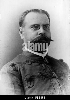 . Inglese: John Philip Sousa, testa e spalle ritratto, rivolta leggermente a destra . tra il 1890 e il 1910 839 John Philip Sousa cph.3C34847 Foto Stock