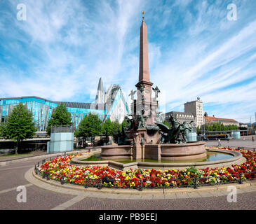 Fontana di Mende, Augustusplatz, Lipsia, Sassonia, Germania Foto Stock