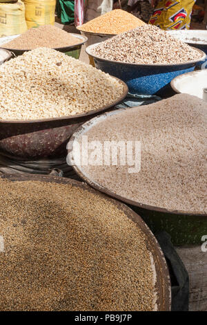 Alimenti secchi mercato del Gao, Mali Foto Stock