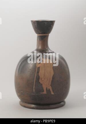 Esegui uno squat lekythos. Cultura: greco, soffitta. Dimensioni: diametro: 3 3/16 × 1 3/8 × 2 11/16 in. (8,1 × 3,5 × 6,8 cm) di altezza: 4 13/16 in. (12,3 cm). Data: ca. 450 A.C.. Museo: Metropolitan Museum of Art di New York, Stati Uniti d'America. Foto Stock