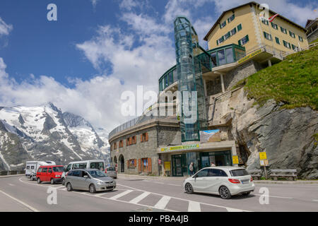 Kaiser Franz Josef hohe, Austria - 2 Luglio 2018: il picco del Grossglockner in Austria alpi Foto Stock