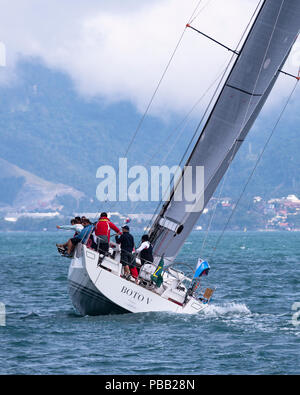 Barche a vela racing durante la Ilhabela Sailing Week Foto Stock