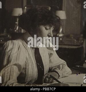 Ritratto di Colette (1873-1954). Museo: Collezione privata. Foto Stock