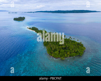 Immagine aerea di Njari Isola, Isole Salomone Foto Stock