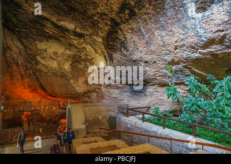 Il Santo Monastero di Mega Spileo è posto 10km dalla città di Kalavryta. Essa è la più antica in Grecia Foto Stock