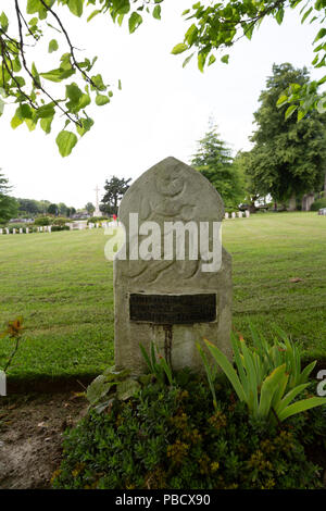 Grave in Longuenesse (St Omer) Cimitero di Souvenir in Saint omer, Francia. Il cimitero, azionato dalla Commissione delle tombe di guerra del Commonwealth, contiene l'ultimo Foto Stock