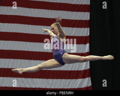 Columbus, OH, Stati Uniti d'America. 27 Luglio, 2018. JADE CAREY durante il podio prima della formazione di GK U.S. Ginnastica classica competizione in Columbus, OH. Melissa J. Perenson/CSM/Alamy Live News Foto Stock