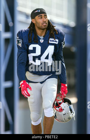 Gillette Stadium. 28 Luglio, 2018. MA, USA; New England Patriots cornerback Stephon Gilmore (24) prende il campo durante il New England Patriots Training Camp a Gillette Stadium. Anthony Nesmith/CSM/Alamy Live News Foto Stock