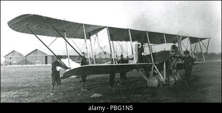 1536 Sikorsky S-10 terra degli aeromobili in base circa 1913 Foto Stock