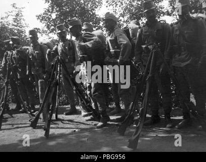 1597 Tableau, soldato, arma, pistola, prima Guerra Mondiale Fortepan 28884 Foto Stock