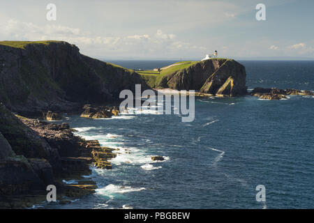 Stoer faro capo all'estrema costa ovest della Scozia in Assynt Foto Stock