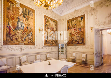 SAINT PETERSBURG, Russia - Feb 24, 2015: Una delle camere del membro Hermitage, un museo di arte e cultura in San Pietroburgo, Russia. Essa è stata te Foto Stock