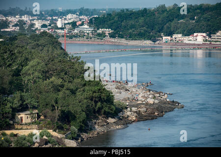 Il fiume Gange a Rishikesh, Uttarakhand, India, Asia Foto Stock