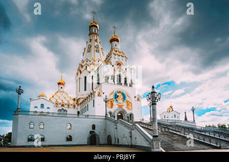 Minsk, Bielorussia. Chiesa di tutti i Santi. Minsk la chiesa commemorativa in memoria delle vittime, che è servita come la nostra salvezza nazionale. Foto Stock