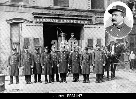 768 cavallo motore Fire a Brooklyn - BW Foto Stock