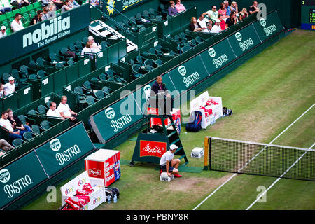 Tennis arbitro Carlos Bernardes al 2013 Gerry Weber Open di Halle Westfalen (Germania). Foto Stock