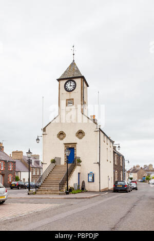 Lauder Town Hall.  Lauder Town Hall, formerly a tollbooth, is pictured in Lauder town centre in the Scottish Borders. Foto Stock